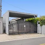Cozy Backhouse Stay - Sleeps 2 Beverly Hills Adj